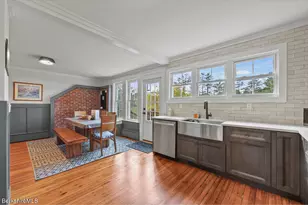 8 Goodrich St, Stockbridge, MA 01262 - Photo 9