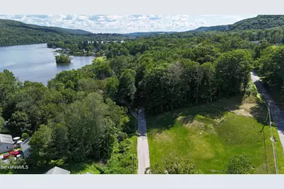 0 Horns Beach Rd, Cheshire, MA 01225 - Photo 13