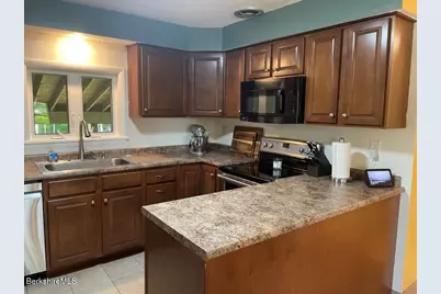 249 Hancock Rd, Pittsfield, MA 01201 - Photo 5