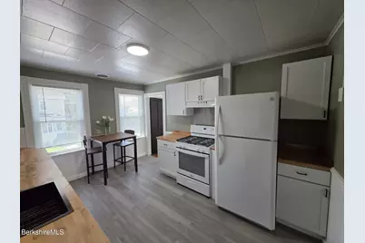 40 East Jordan St #3, Adams, MA 01220 - Photo 5