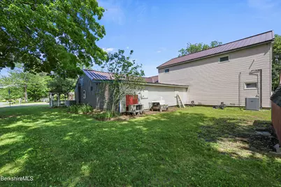 260 Stockbridge Rd, Great Barrington, MA 01230 - Photo 9