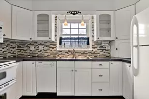 739 Williams St, Pittsfield, MA 01201 - Photo 9