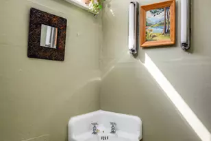 1201 Green River Rd, Williamstown, MA 01267 - Photo 13