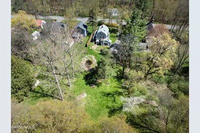 1201 Green River Rd, Williamstown, MA 01267 - Photo 5