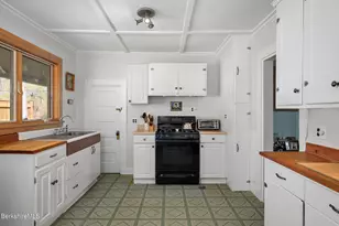 1201 Green River Rd, Williamstown, MA 01267 - Photo 11