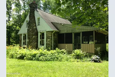 471 Benton Hill Rd, Becket, MA 01223 - Photo 1