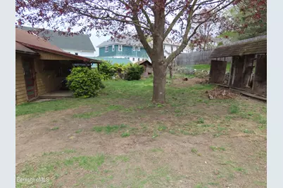 8 Cherry St, Adams, MA 01220 - Photo 45