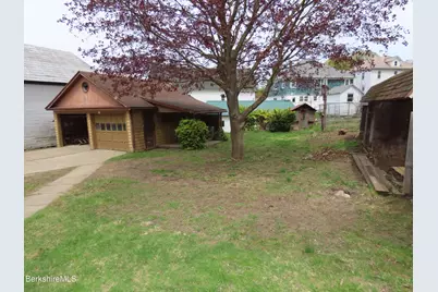 8 Cherry St, Adams, MA 01220 - Photo 3