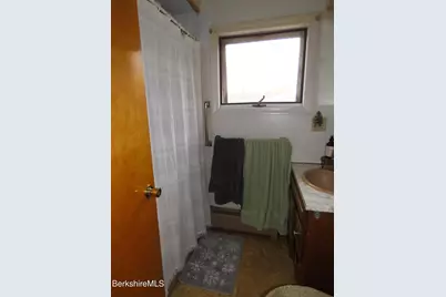 8 Cherry St, Adams, MA 01220 - Photo 19
