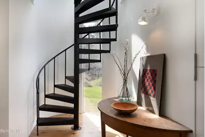 856 Barnum St, Sheffield, MA 01257 - Photo 23