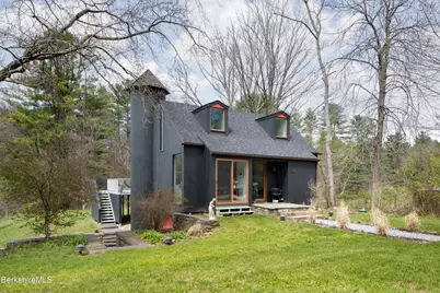 856 Barnum St, Sheffield, MA 01257 - Photo 1
