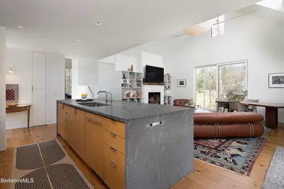 856 Barnum St, Sheffield, MA 01257 - Photo 15