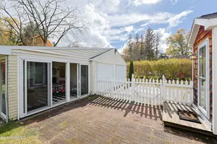 16 E New Lenox Rd, Lenox, MA 01240 - Photo 3
