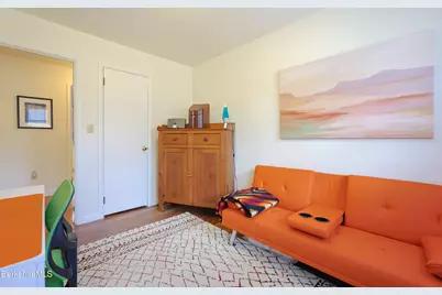16 E New Lenox Rd, Lenox, MA 01240 - Photo 21