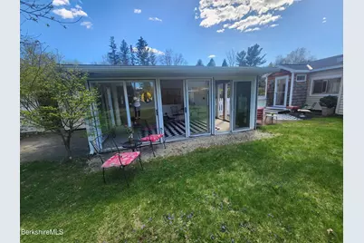 16 E New Lenox Rd, Lenox, MA 01240 - Photo 5