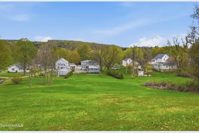 37 Alger St, Adams, MA 01220 - Photo 45