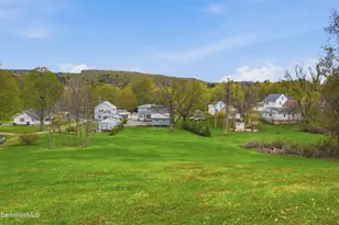 37 Alger St, Adams, MA 01220 - Photo 45