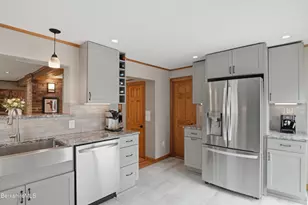 37 Alger St, Adams, MA 01220 - Photo 21