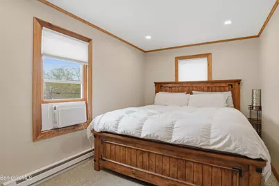 37 Alger St, Adams, MA 01220 - Photo 33