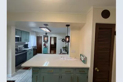 31 Millard Ave, Clarksburg, MA 01247 - Photo 9