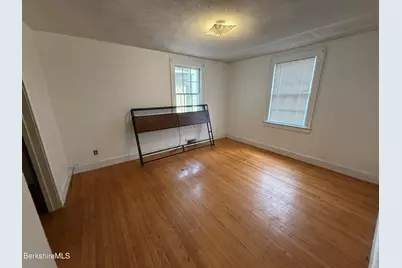 19 Upland Rd, Pittsfield, MA 01201 - Photo 5