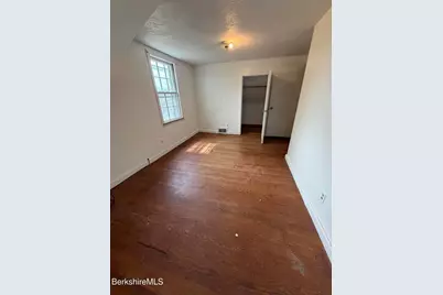 19 Upland Rd, Pittsfield, MA 01201 - Photo 15