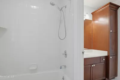 9 Eastbrook Ln, Pittsfield, MA 01201 - Photo 53