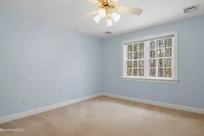 9 Eastbrook Ln, Pittsfield, MA 01201 - Photo 57