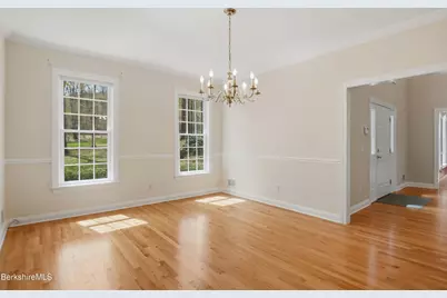 9 Eastbrook Ln, Pittsfield, MA 01201 - Photo 25