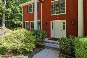 9 Eastbrook Ln, Pittsfield, MA 01201 - Photo 11