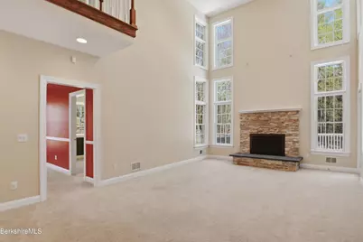 9 Eastbrook Ln, Pittsfield, MA 01201 - Photo 17
