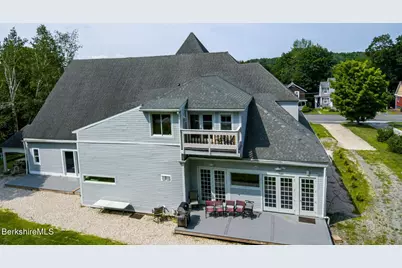 160 High St, Lee, MA 01238 - Photo 3