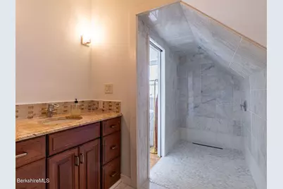 160 High St, Lee, MA 01238 - Photo 25