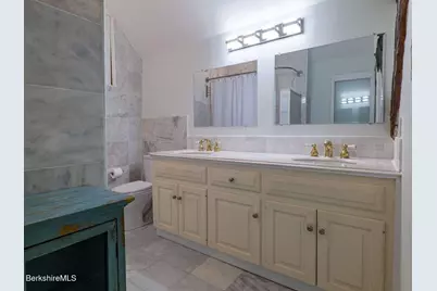 160 High St, Lee, MA 01238 - Photo 35