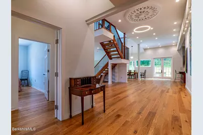 160 High St, Lee, MA 01238 - Photo 11