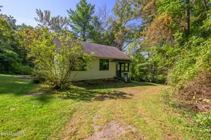 22 Mahkeenac Heights Rd, Stockbridge, MA 01262 - Photo 7