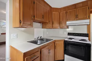 93 North St, North Adams, MA 01247 - Photo 23