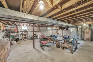98 N Rd, Monroe, MA 01350 - Photo 27