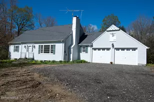 98 N Rd, Monroe, MA 01350 - Photo 3