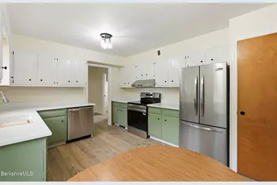 98 N Rd, Monroe, MA 01350 - Photo 15