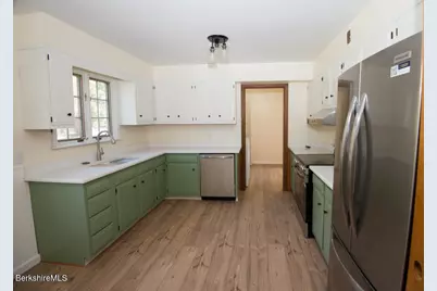 98 N Rd, Monroe, MA 01350 - Photo 7