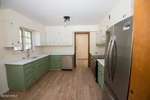 98 N Rd, Monroe, MA 01350 - Photo 7