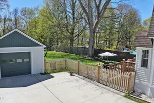 25 Taylor St, Pittsfield, MA 01201 - Photo 31