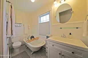 25 Taylor St, Pittsfield, MA 01201 - Photo 25