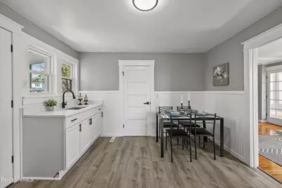 100 Essex St, Pittsfield, MA 01201 - Photo 13