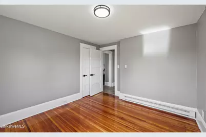 100 Essex St, Pittsfield, MA 01201 - Photo 29