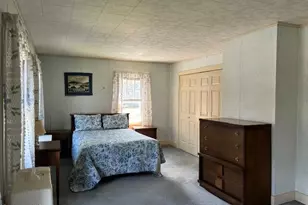 39 Castle St, Great Barrington, MA 01230 - Photo 15