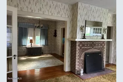 39 Castle St, Great Barrington, MA 01230 - Photo 11