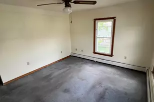 16 Albert St, Adams, MA 01220 - Photo 13