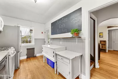 16 Kensington Ave, Pittsfield, MA 01201 - Photo 13